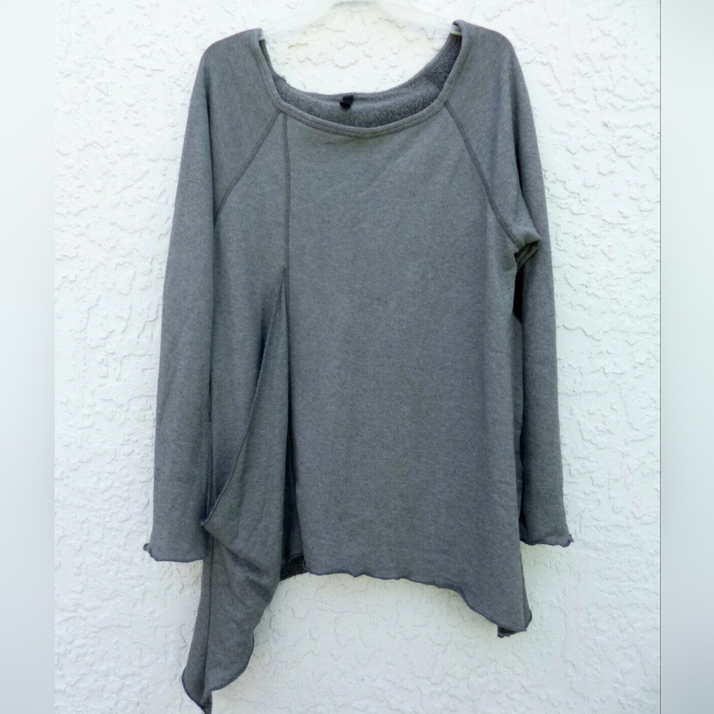 Grey long sleeve asymmetrical top